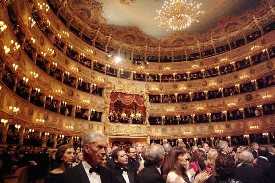 Venezia, Teatro La Fenice, il giorno dell'inaugurazione (foto M. Crosera)